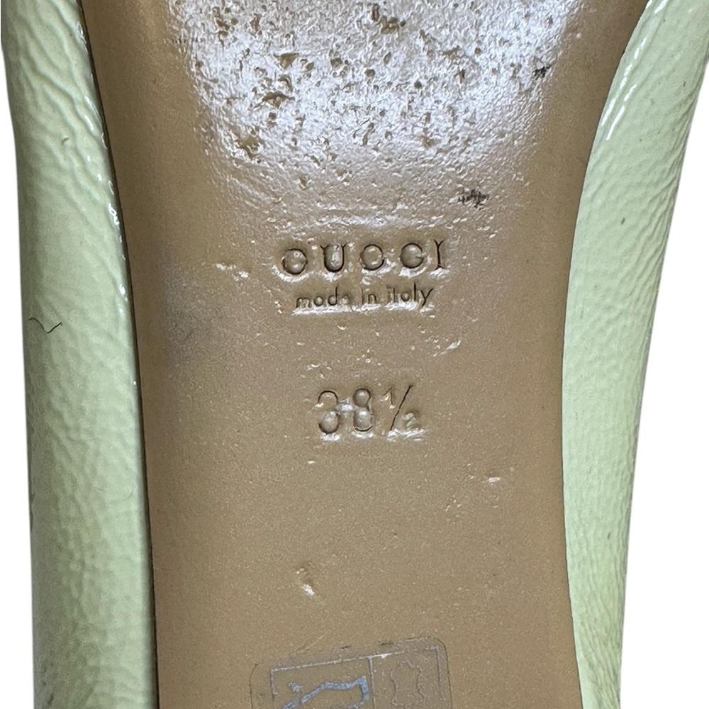 Gucci Women's Cream Leather Pumps - Picture 11 of 16